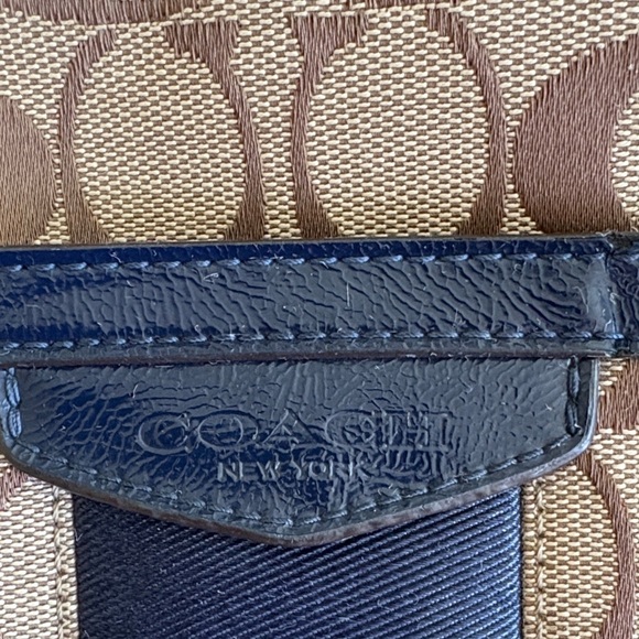 Coach Signature Tan and Blue Shoulder Bag - Picture 2 of 6